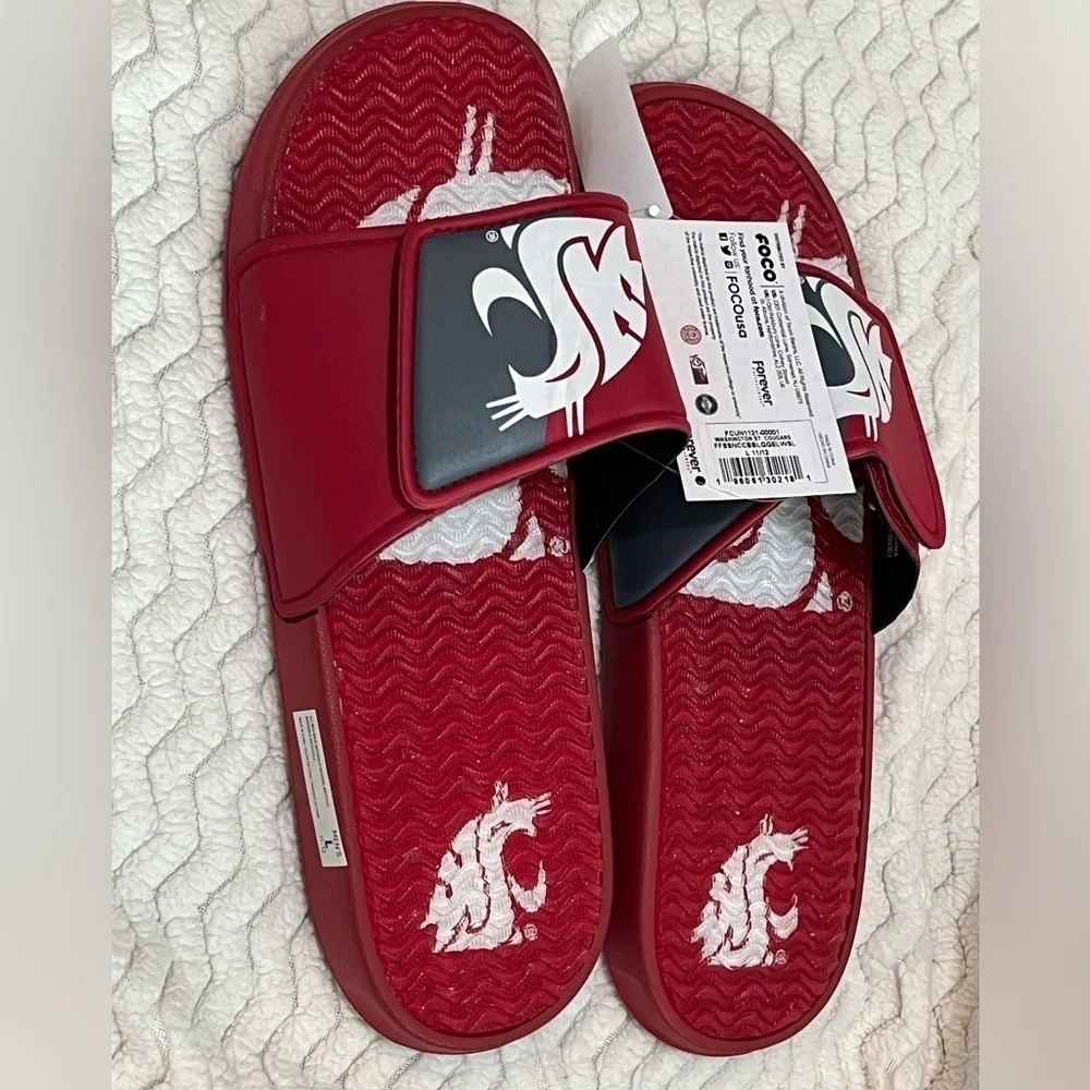 FOCO men’s Washington State Cougars Slides, size large 11/12. new with tags.